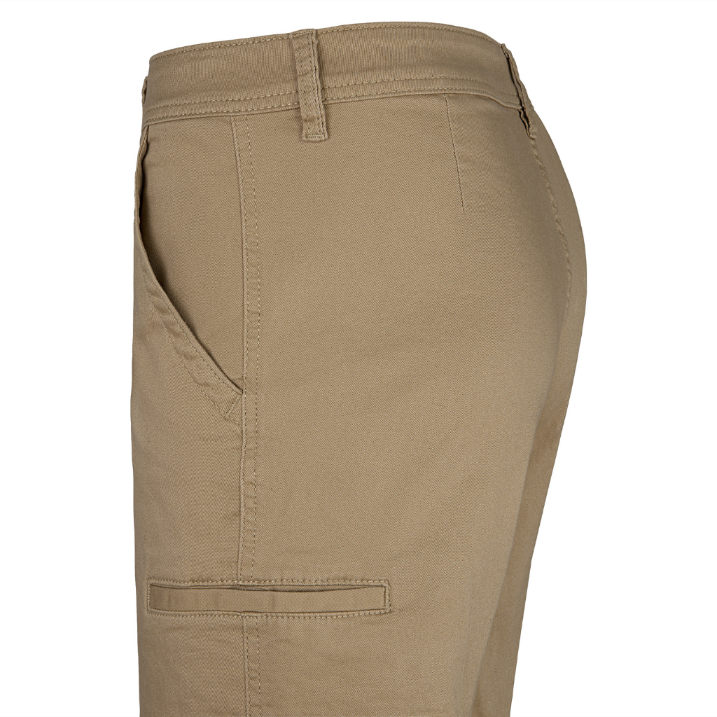 Dockers shorts with hot sale cell phone pocket